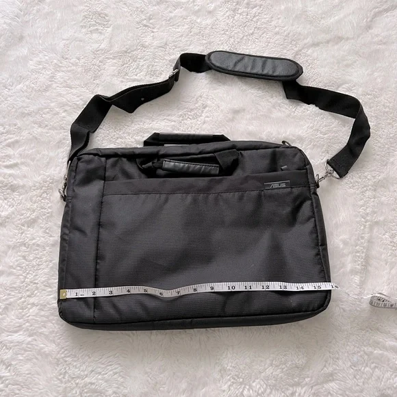 Asus messenger bag top